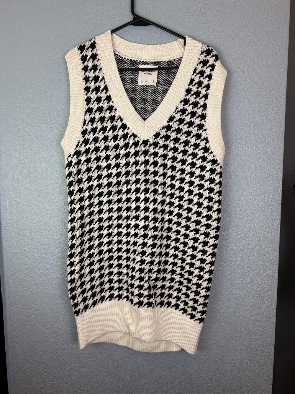 Abercrombie & Fitch Sweater Vest Womens Small Black White Houndstooth Knit New